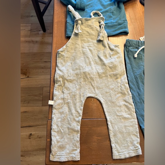 Childhoods Clothing 6-12 Mo Bundle - Picture 6 of 10